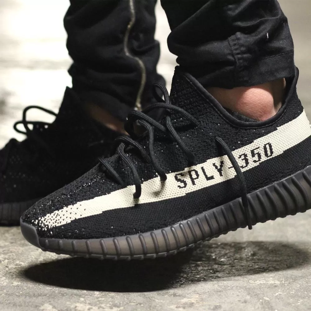 Adidas Yeezy Boost 350 V2 "Oreo"