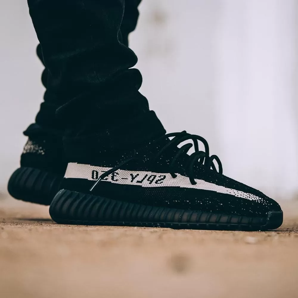 Adidas Yeezy Boost 350 V2 "Oreo"