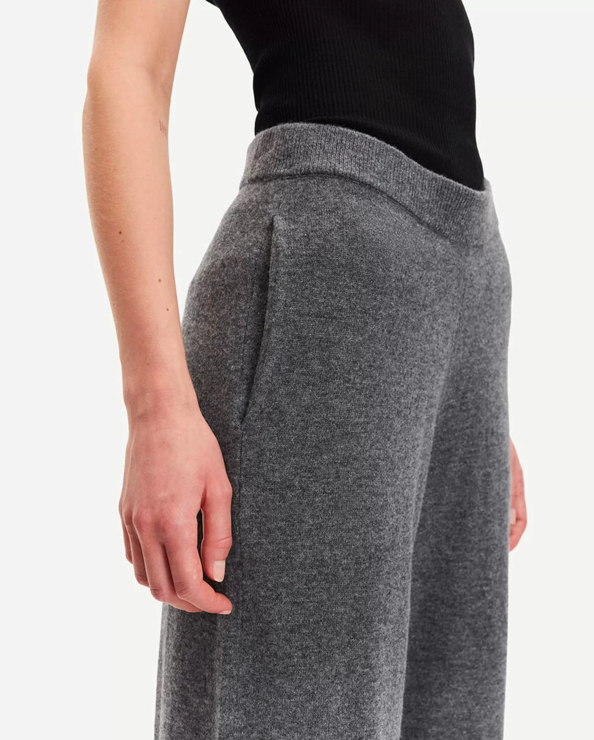 AMARIS STRAIGHT TROUSERS / DARK GREY MEL