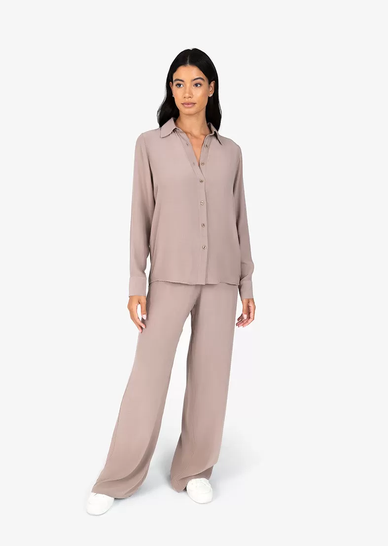 Embody Plisse Shirt Taupe