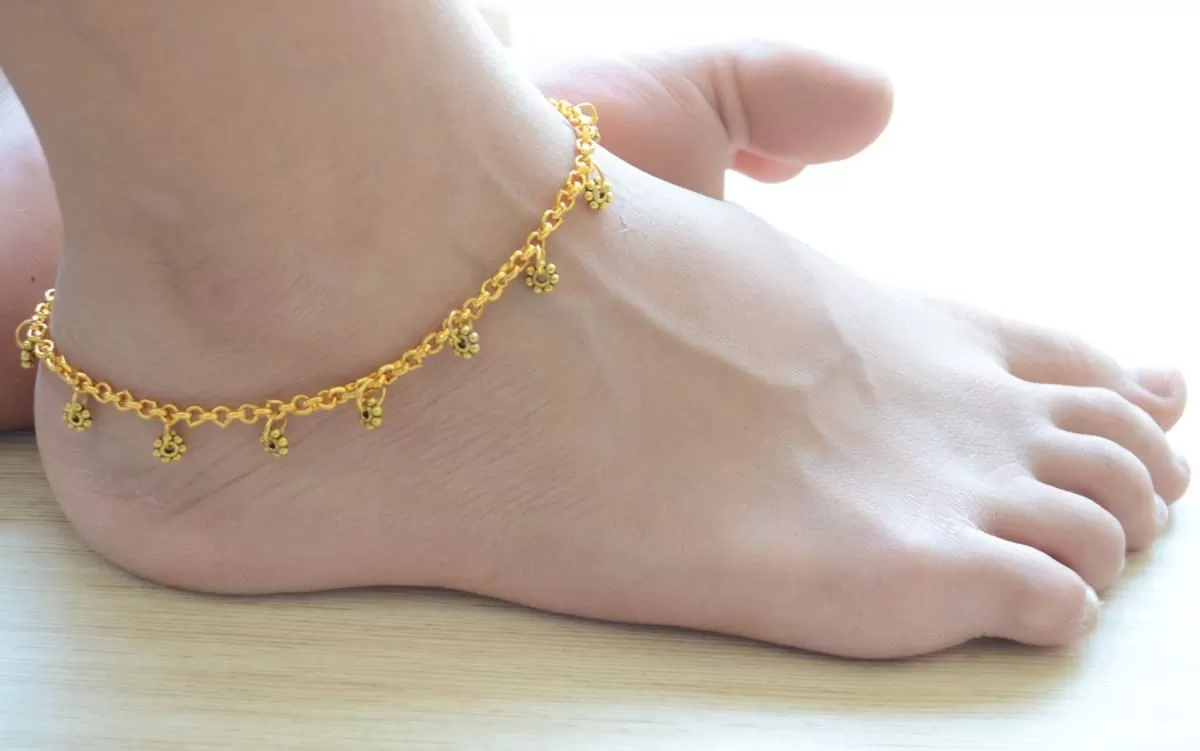 Gift Set of Flower Anklet Bracelet, Indian Payal Pair, Boho Summer Beach Barefoot Jewelry for Women