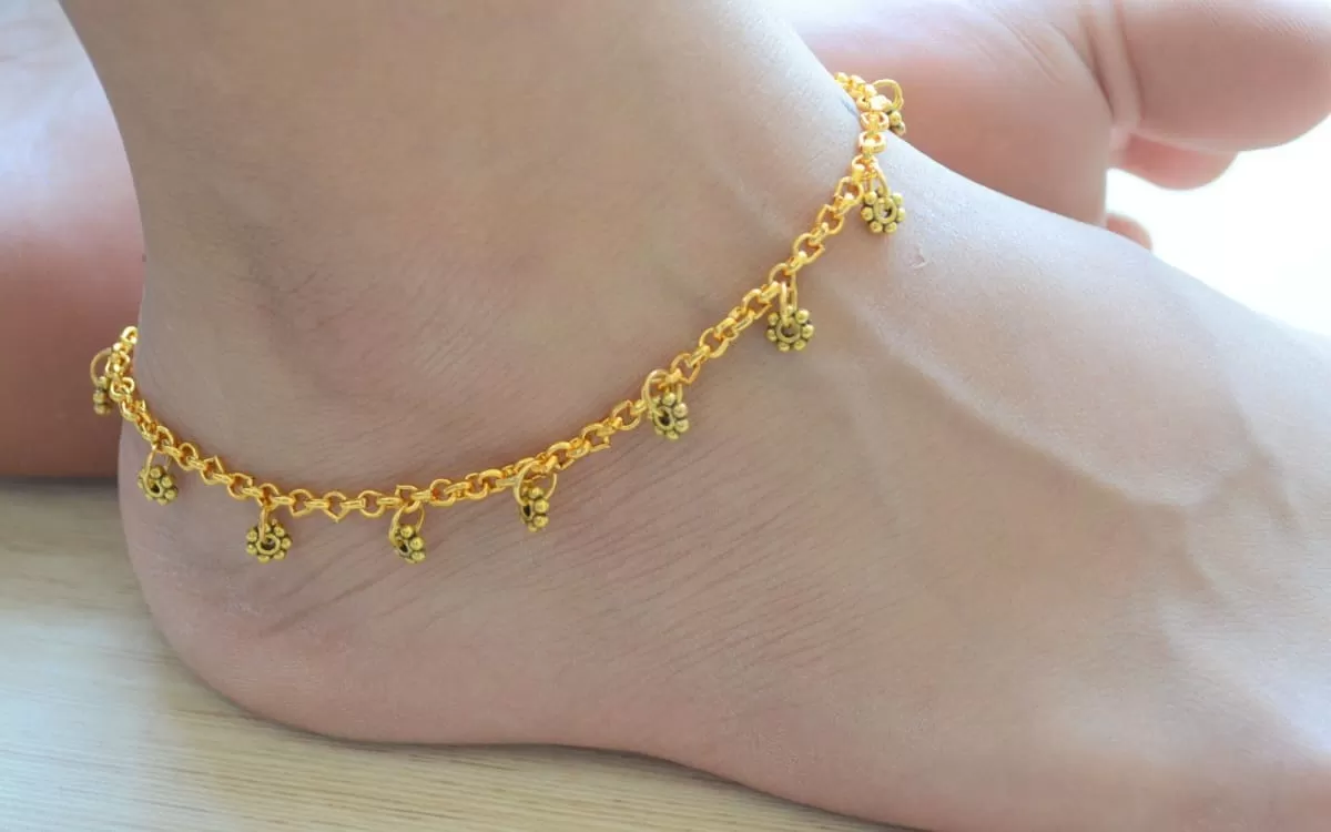 Gift Set of Flower Anklet Bracelet, Indian Payal Pair, Boho Summer Beach Barefoot Jewelry for Women