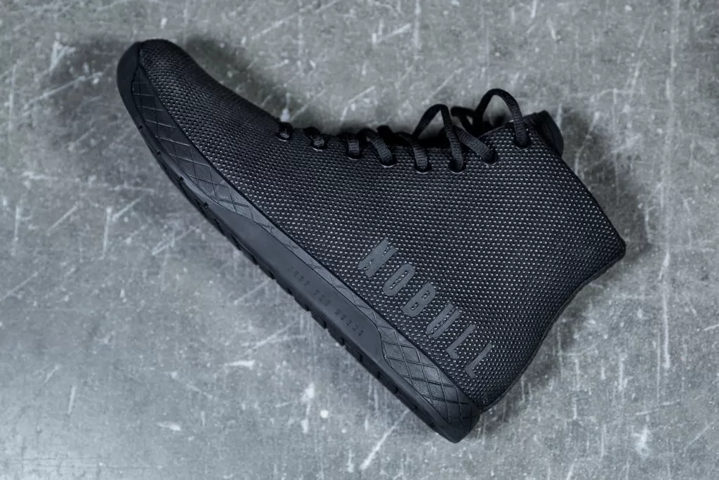 HIGH-TOP BLACK TRAINER (MEN'S).