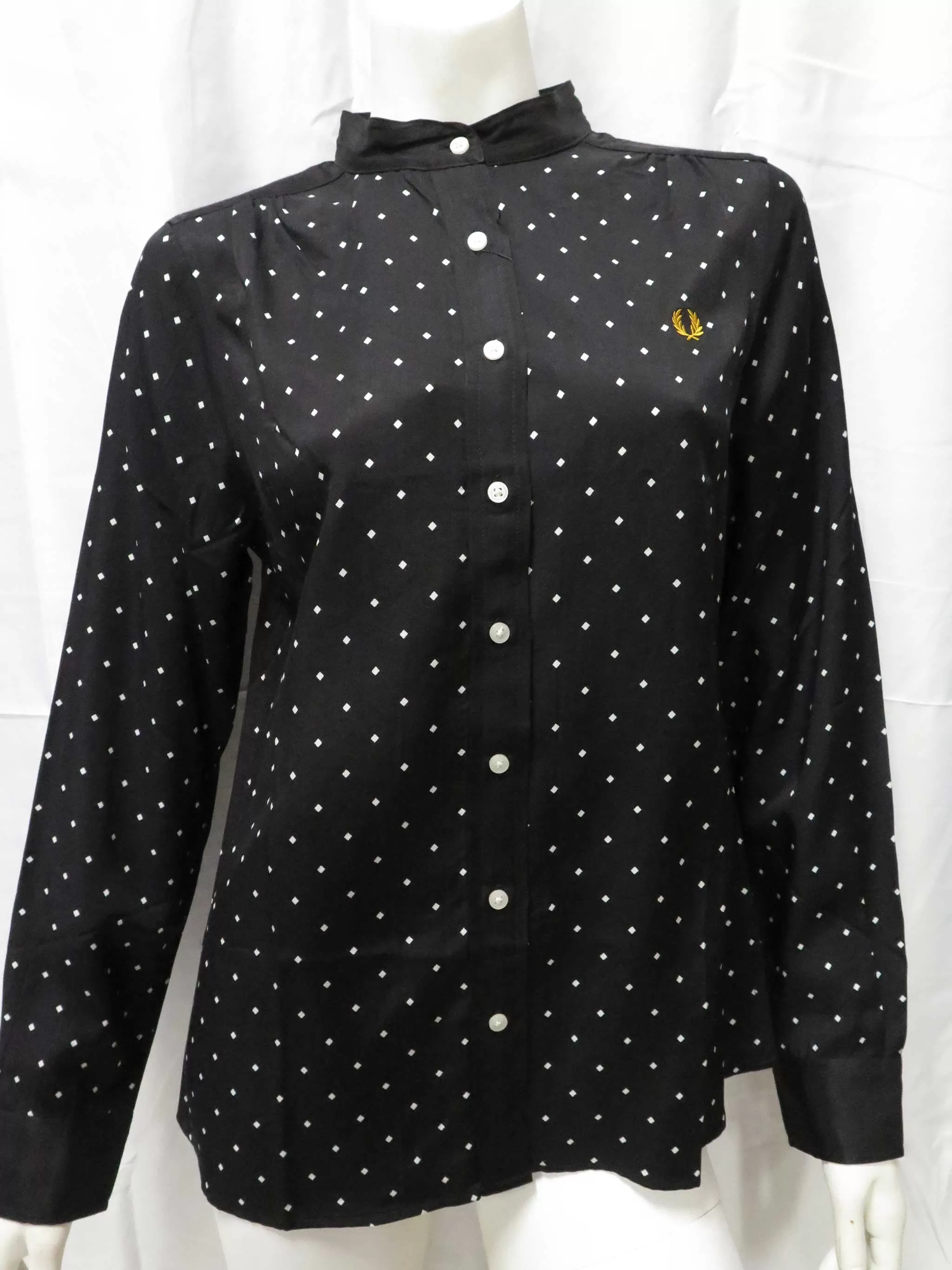 LADIES FRED PERRY DIAMOND PRINT SHIRT (BLACK)