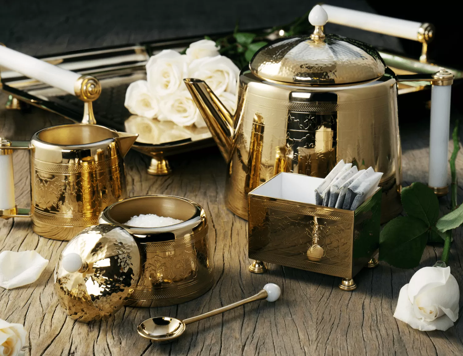 Palace Gold Tea Set