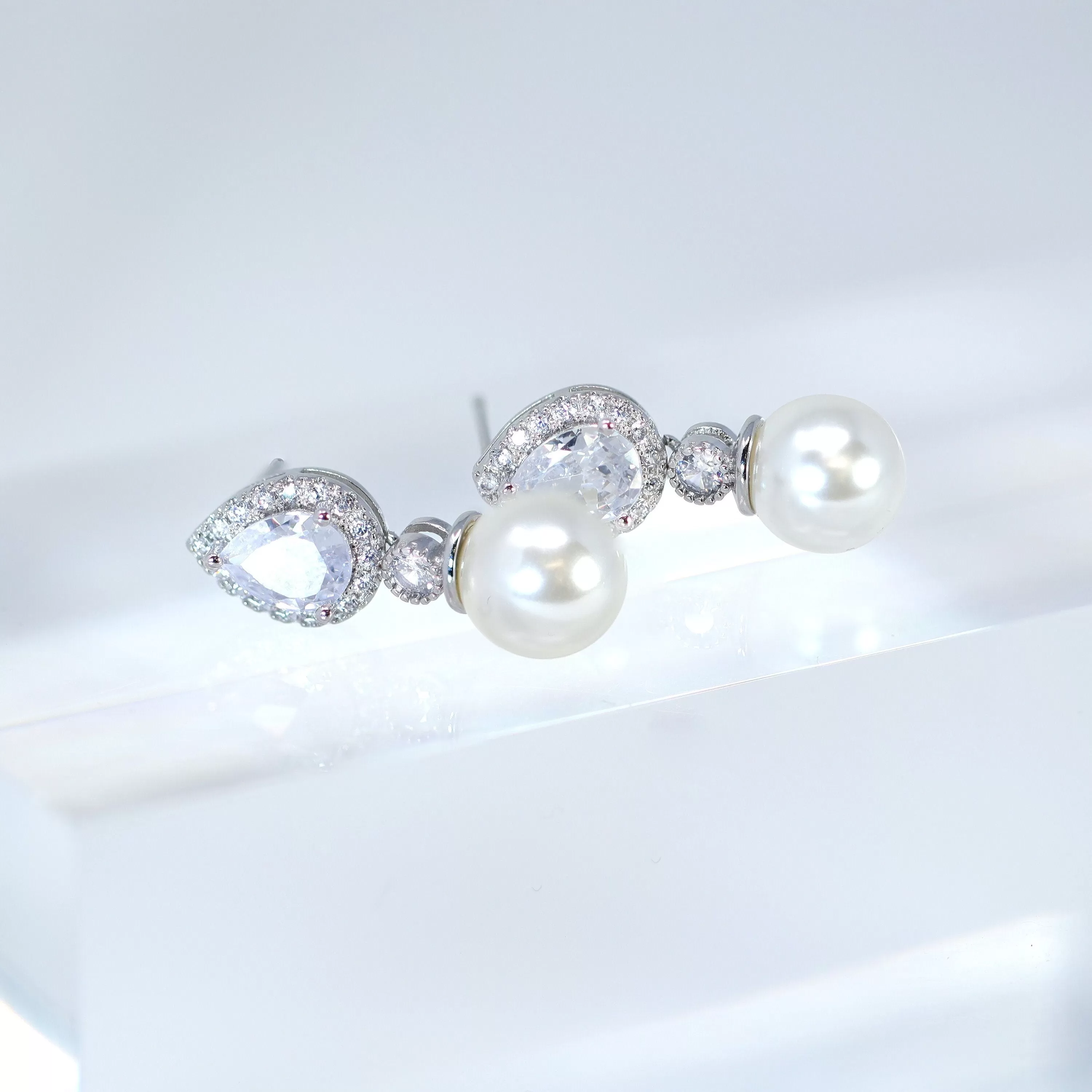 Swarovski crystal Dainty Pearl Drop Bridal Earrings, Crystal Bridal Earrings, Statement Earrings Cz