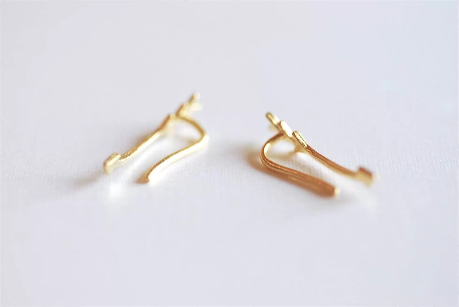 Wholesale Matte Vermeil Gold Arrow Earring Climber Ear Cuff- Gold Arrow Earrings, Gold Arrow Earring Crawler, Curved Arrow Earring, Ear Jacket, 281